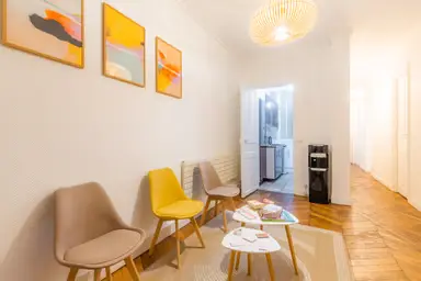 Salle d'attente du cabinet de psychothérapie - Paris 9