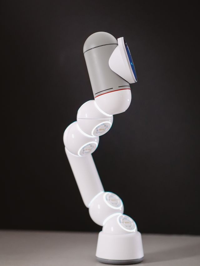 Robot IA articulé - Psy IA - psychothérapie Paris