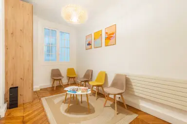 Salle d'attente du cabinet de psychothérapie - TCC - psychothérapie Paris 9